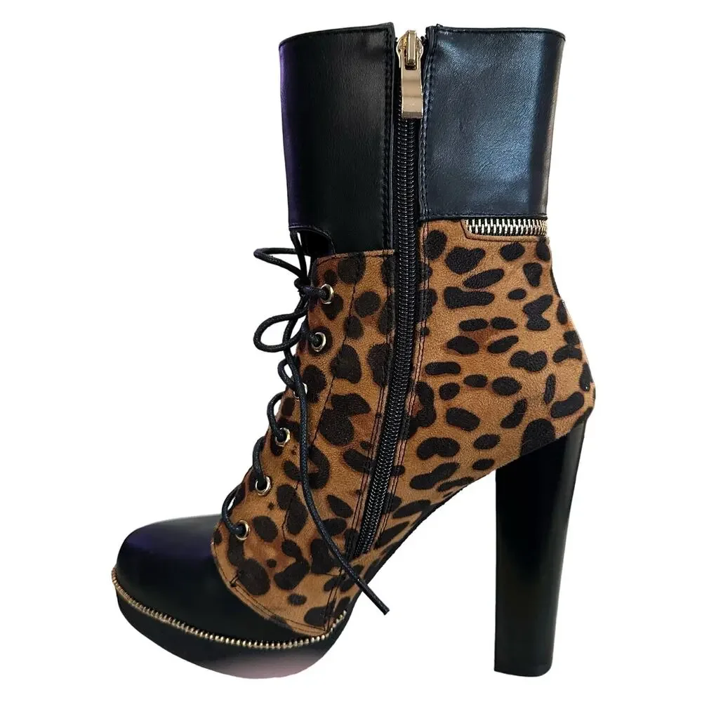 Italina‎ sky high boots 5” heels 1” platform size 8.5 zipper detail. Size zipper